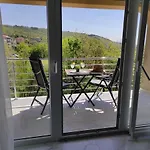 Διαμέρισμα With Parking Space - 18146 Ριέκα