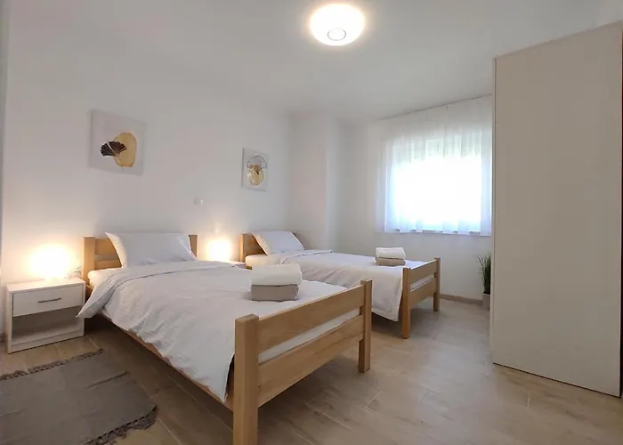 With Parking Space - 18146 شقة *